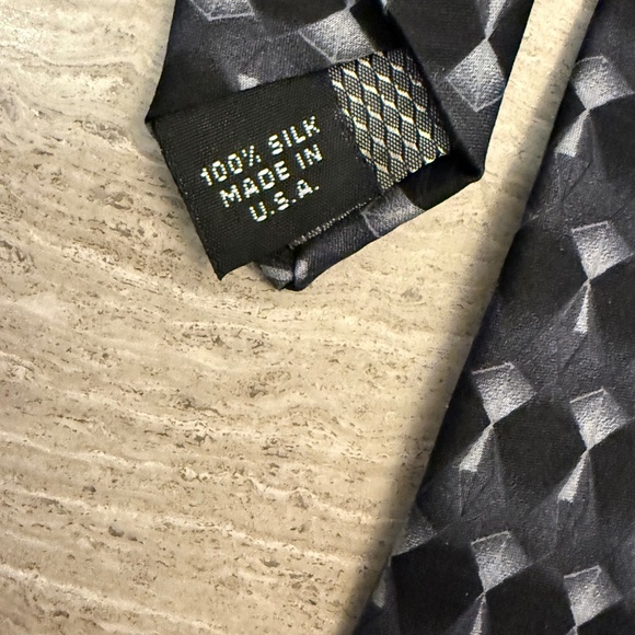 Bruno Piattelli Mens Tie Black & Gray 100% Silk Extra Long 64" - Picture 2 of 10